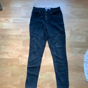 Black washed jeans like new. No Boundaries size 7